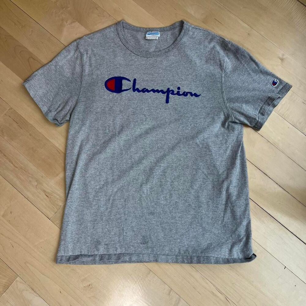 Champion Men's Grey T-shirt